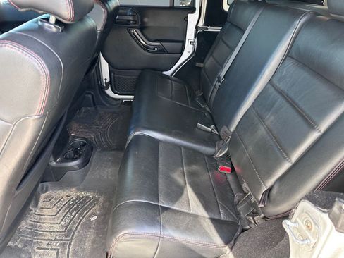 Used 2012 Jeep Wrangler Altitude image 11