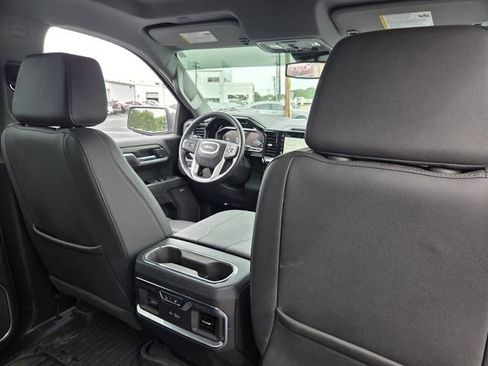 Used 2025 GMC Sierra 1500 SLT w/ SLT Premium Plus Package AWD/4WD image 17