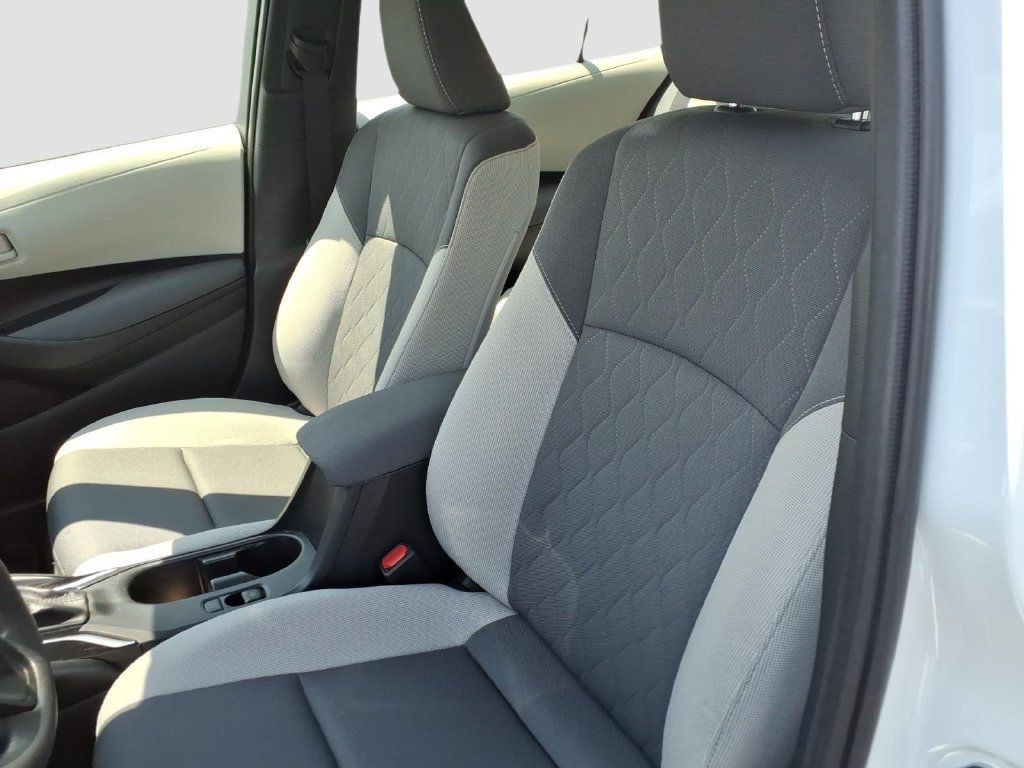 Used 2024 Toyota Corolla LE FWD image 15