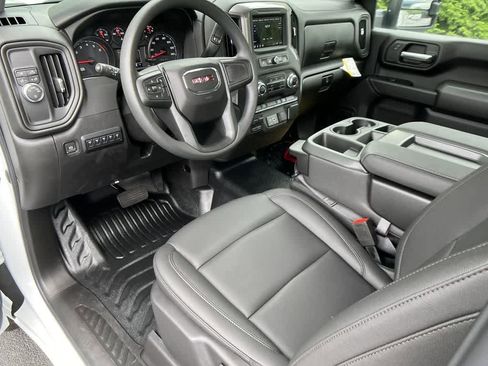 New 2024 GMC Sierra 3500 Pro w/ Convenience Package image 17