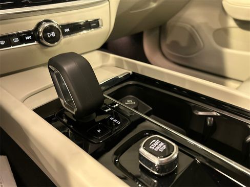 Certified 2023 Volvo S60 B5 Core w/ Climate Package image 19