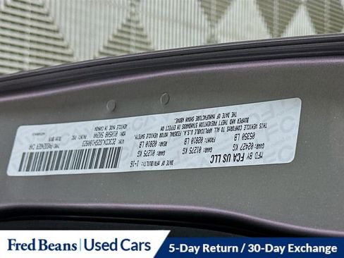 Used 2016 Dodge Charger SXT image 35