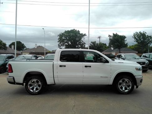 Used 2026 RAM 1500 Big Horn AWD/4WD image 5