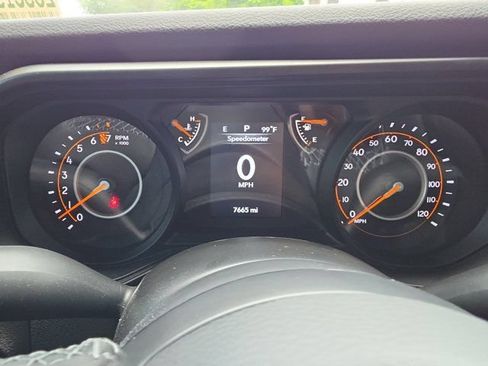Used 2025 Jeep Gladiator Sport AWD/4WD image 19