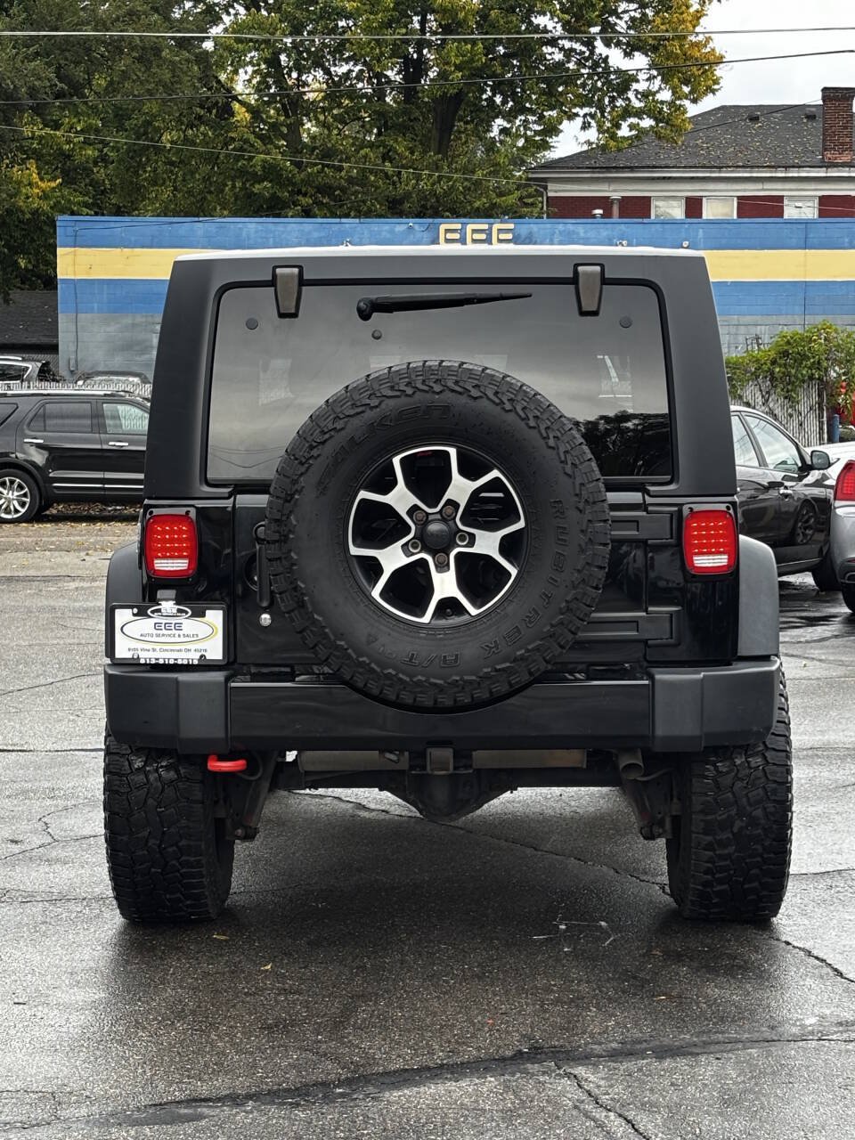 Used 2017 Jeep Wrangler Rubicon w/ Power Convenience Group AWD/4WD image 7