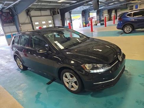 Used 2018 Volkswagen Golf SE FWD image 12