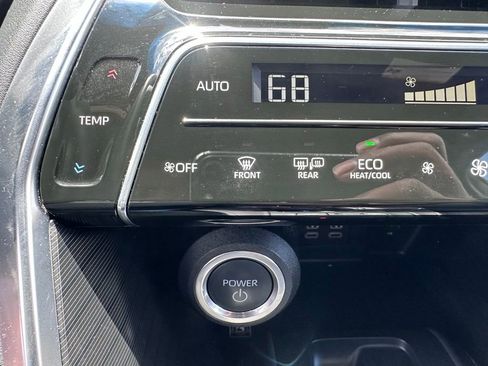 Used 2024 Toyota Venza Nightshade AWD/4WD image 21