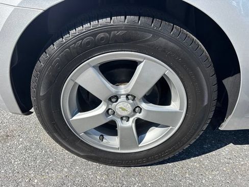 Used 2013 Chevrolet Cruze LT FWD image 19