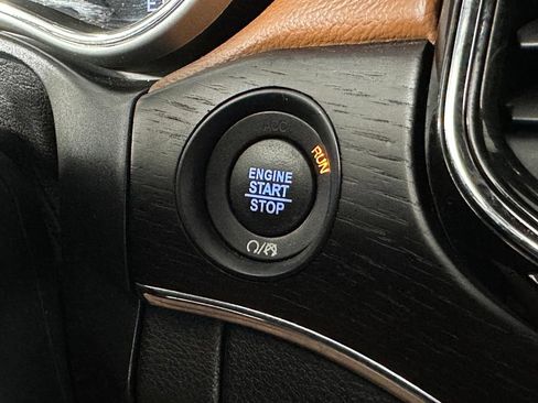 Used 2021 Jeep Grand Cherokee Summit AWD/4WD image 22