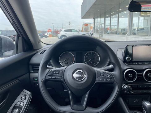 Used 2025 Nissan Sentra S image 31