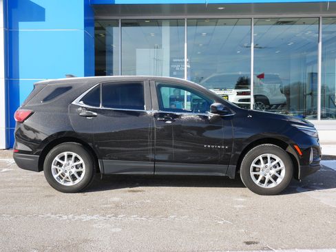 Certified 2024 Chevrolet Equinox LT image 2