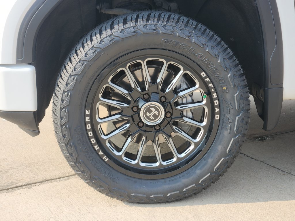 Used 2020 GMC Sierra 1500 AT4 w/ AT4 Premium Package AWD/4WD image 10