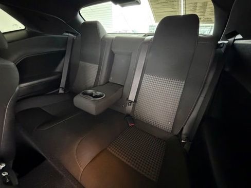 Used 2022 Dodge Challenger R/T RWD image 31