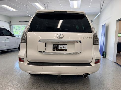 Used 2015 Lexus GX 460 Luxury AWD/4WD image 7