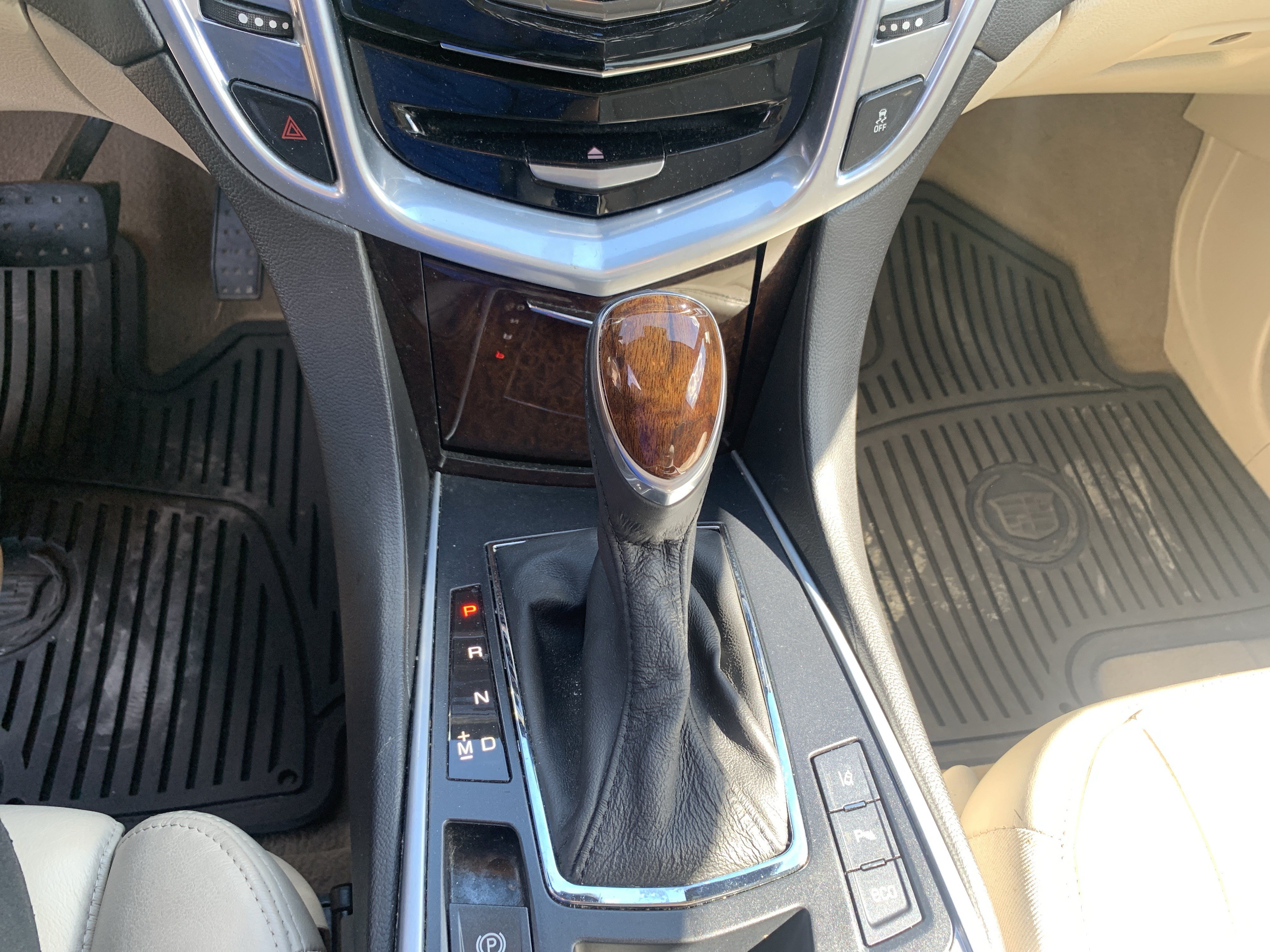 Used 2013 Cadillac SRX Luxury w/ Driver Awareness Package FWD image 23