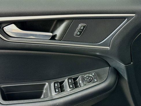 Used 2022 Ford Edge SEL w/ Convenience Package image 34