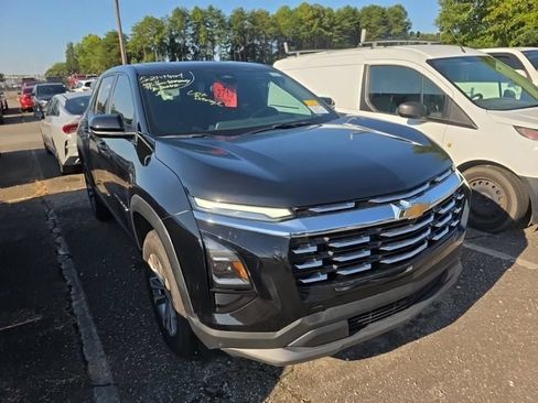 Used 2025 Chevrolet Equinox LT AWD/4WD image 1