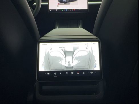 Used 2026 Tesla Model Y AWD image 33
