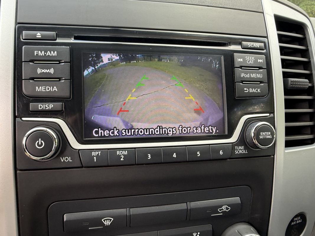Used 2018 Nissan Frontier SV AWD/4WD image 25