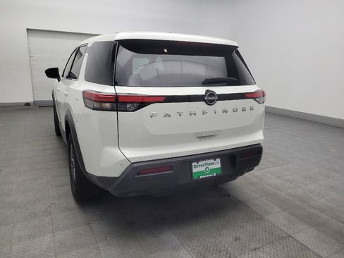 Used 2022 Nissan Pathfinder S FWD image 5