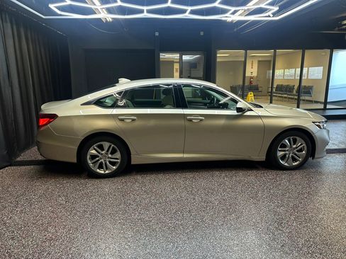 Used 2018 Honda Accord LX image 8
