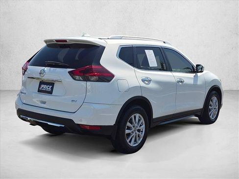 Used 2020 Nissan Rogue SV FWD image 5
