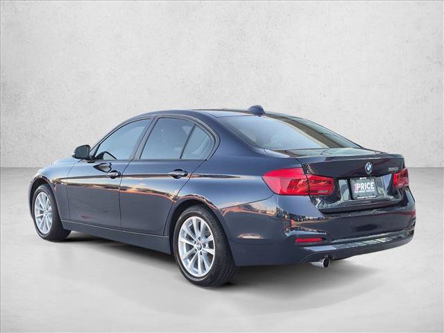 Used 2017 BMW 320i Sedan RWD image 7