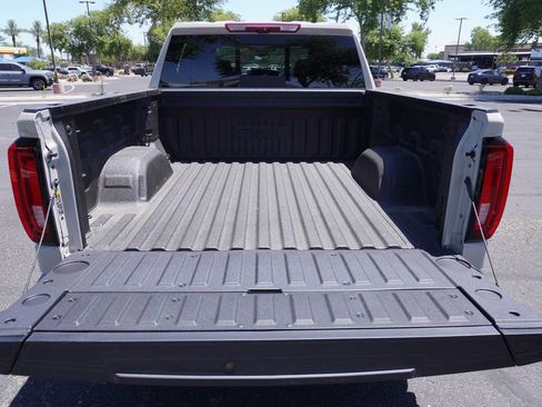 New 2026 GMC Sierra 1500 AT4X AWD/4WD image 9