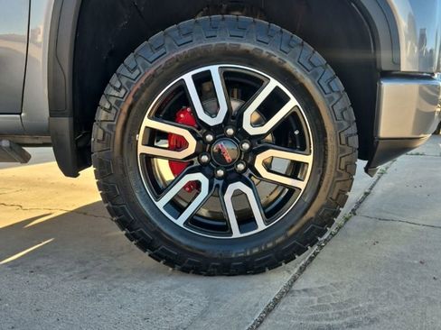 Used 2019 GMC Sierra 1500 AT4 w/ AT4 Premium Package image 11