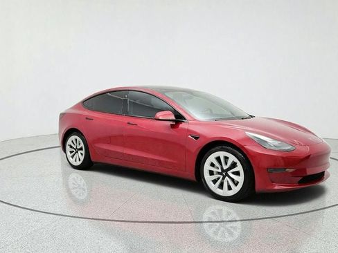 Used 2023 Tesla Model 3 Standard Range RWD image 3