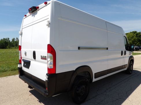 Used 2020 RAM ProMaster 2500 w/ Interior Convenience Group FWD image 5