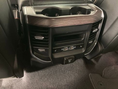 Used 2025 RAM 1500 Laramie image 15