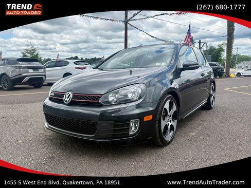 Used 2011 Volkswagen Golf 2-Door FWD image 1