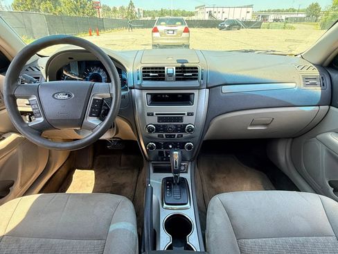 Used 2012 Ford Fusion SE FWD image 3