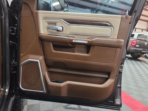 Used 2019 RAM 3500 Laramie AWD/4WD image 40