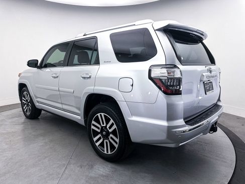 Used 2018 Toyota 4Runner Limited AWD/4WD image 13