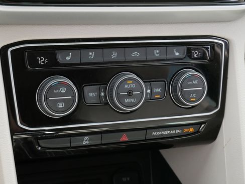 Certified 2022 Volkswagen Atlas SEL Premium AWD/4WD image 23