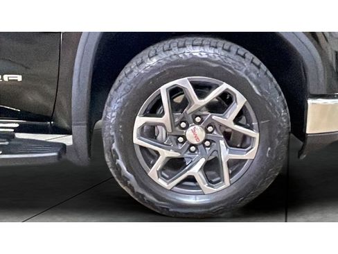 Used 2024 GMC Sierra 1500 SLT w/ SLT Premium Plus Package image 19