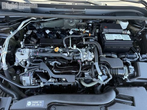 Used 2024 Toyota Corolla LE image 31