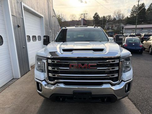 Used 2021 GMC Sierra 2500 SLE w/ SLE Value Package; image 2