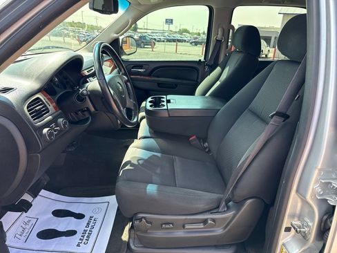 Used 2014 Chevrolet Suburban LS AWD/4WD image 11