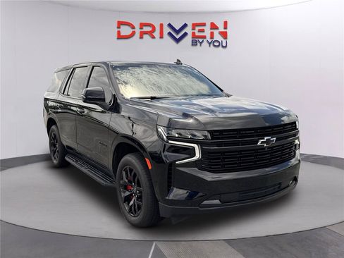 Used 2023 Chevrolet Tahoe RST w/ RST Performance Edition AWD/4WD image 2