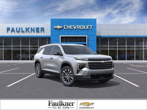 New 2026 Chevrolet Traverse LT AWD/4WD image 1