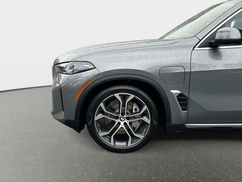 New 2026 BMW X5 xDrive50e image 10