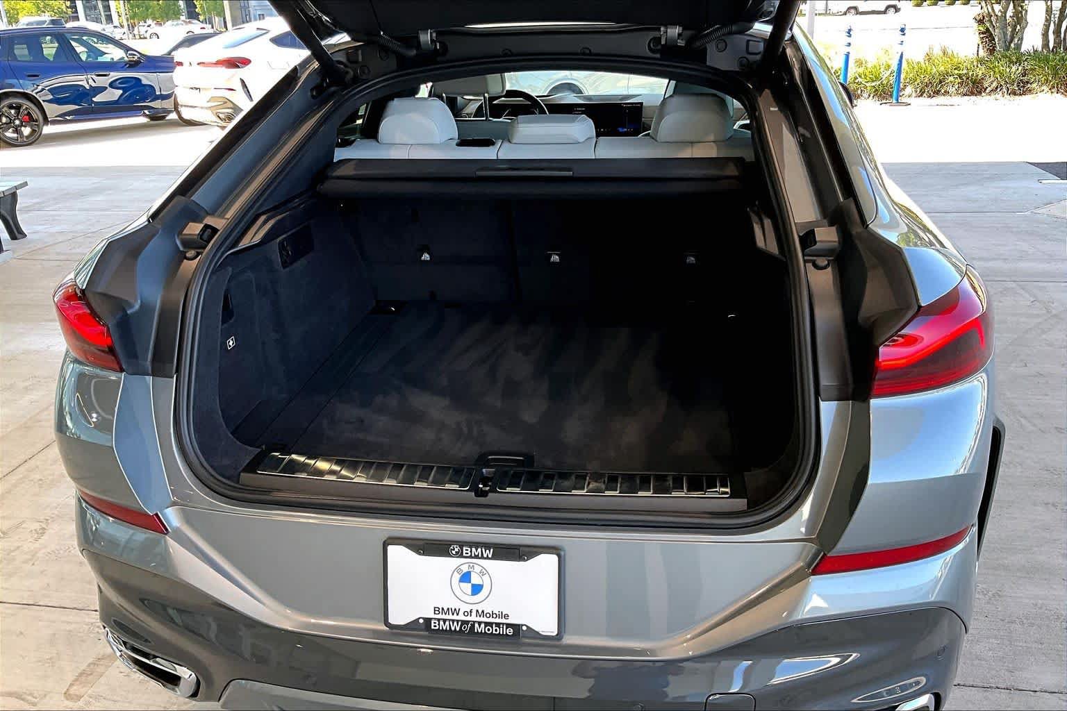 Used 2026 BMW X6 xDrive40i AWD/4WD image 34