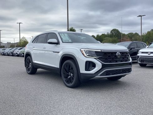 New 2026 Volkswagen Atlas Cross Sport SE image 14