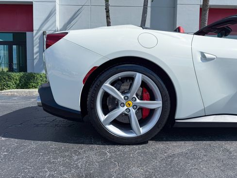 Used 2020 Ferrari Portofino image 4