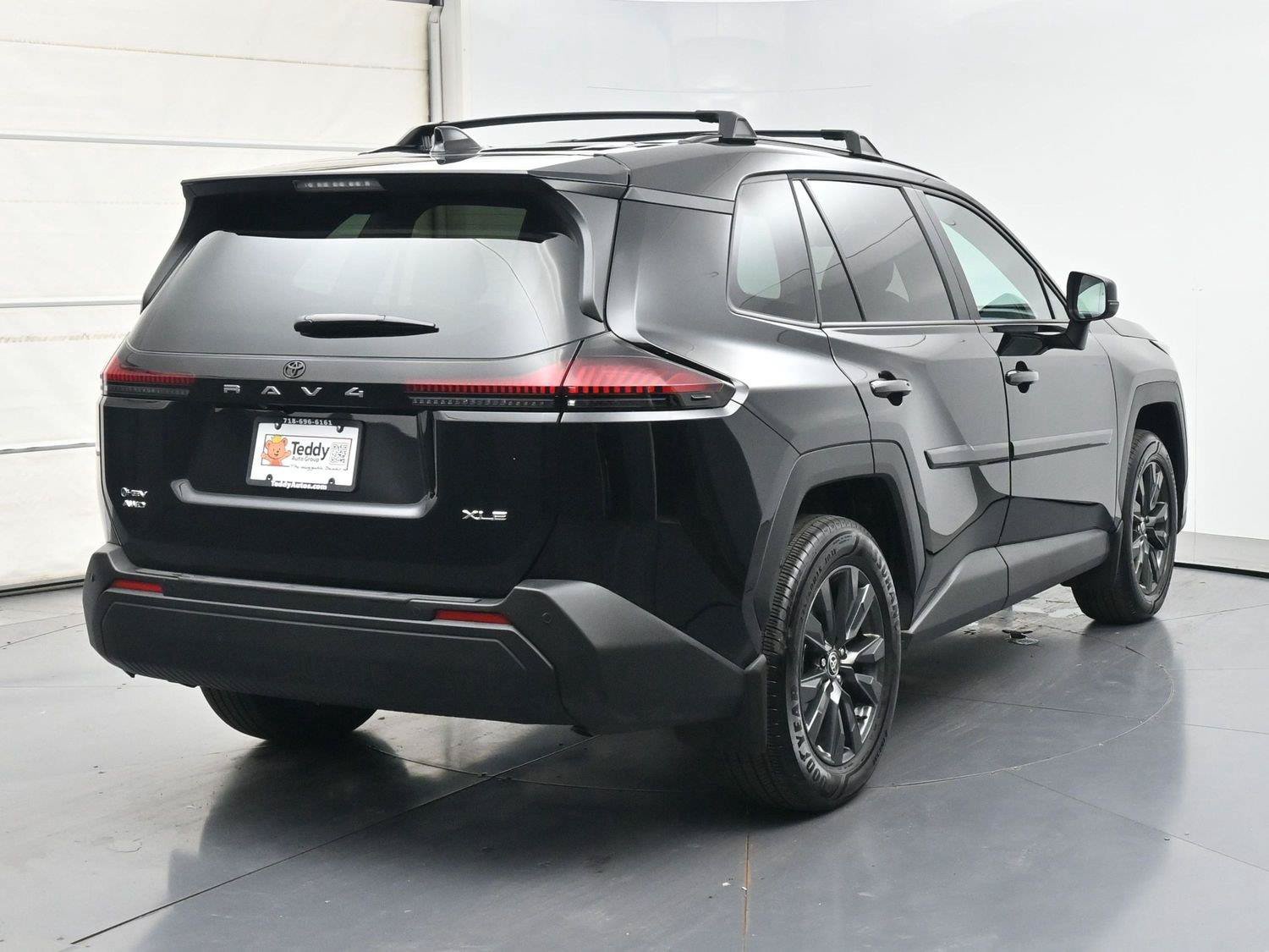 Used 2026 Toyota RAV4 XLE Premium w/ Panoramic Sun Roof Package AWD/4WD image 22