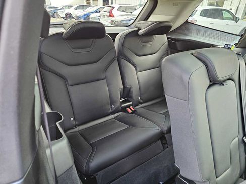 Used 2025 Volvo EX90 Ultra image 15