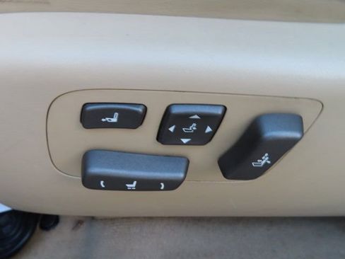 Used 2008 Lexus LS 460 image 21